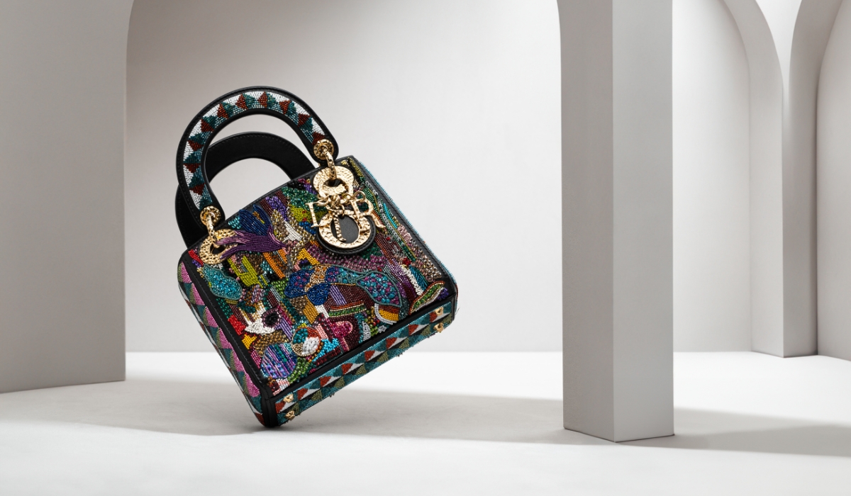 Microscope, please: A 'Louis Vuitton' handbag, smaller than a grain of  salt, is up for auction